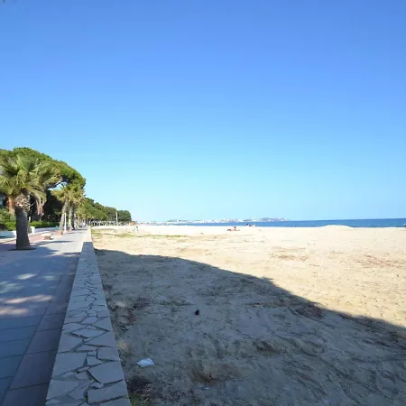 Pins I Mar By Interhome Villafortuny